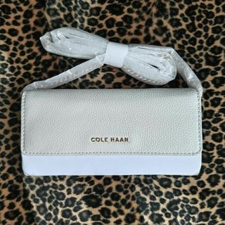 Cole Haan - 【新品未使用】コールハーン　チェーンウォレット　長財布　ホワイト