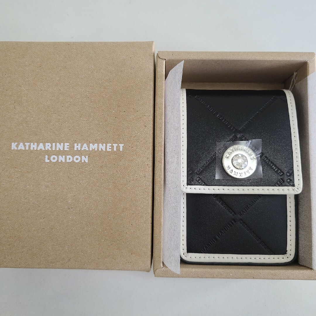 KATHARINE HAMNETT(キャサリンハムネット)の新品未使用キャサリンハムネット　ロンドンタバコケース　シガレットケース メンズのファッション小物(タバコグッズ)の商品写真