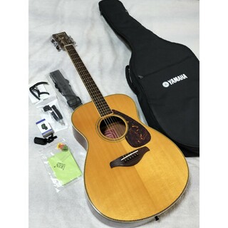 ヤマハ(ヤマハ)のYAMAHA  FS-720S TOP単板 ギター 小ぶり ケースオマケ多数付(アコースティックギター)
