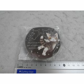 新品　コンパクトケース　天使と悪魔　ミラー　小物入れ　わちふぃーるど　ダヤン　猫(小物入れ)