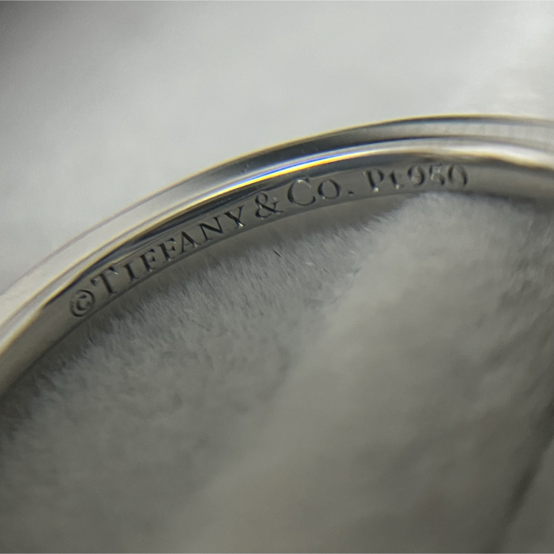 Tiffany & Co.(ティファニー)のティファニー　トゥルー　バンドリング  pt950 【約10号】 レディースのアクセサリー(リング(指輪))の商品写真