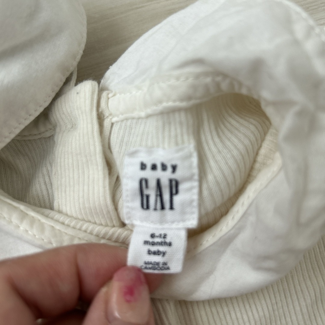 babyGAP(ベビーギャップ)のGAP ロンパース 2枚セット　6-12m キッズ/ベビー/マタニティのベビー服(~85cm)(ロンパース)の商品写真