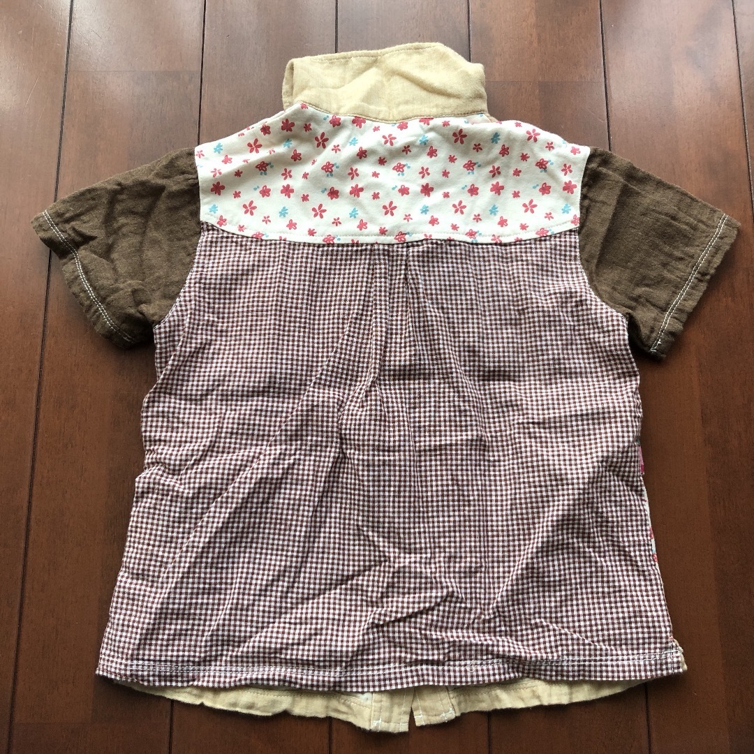 半袖チェックシャツ　120㎝　TINTINコラボ キッズ/ベビー/マタニティのキッズ服女の子用(90cm~)(ブラウス)の商品写真