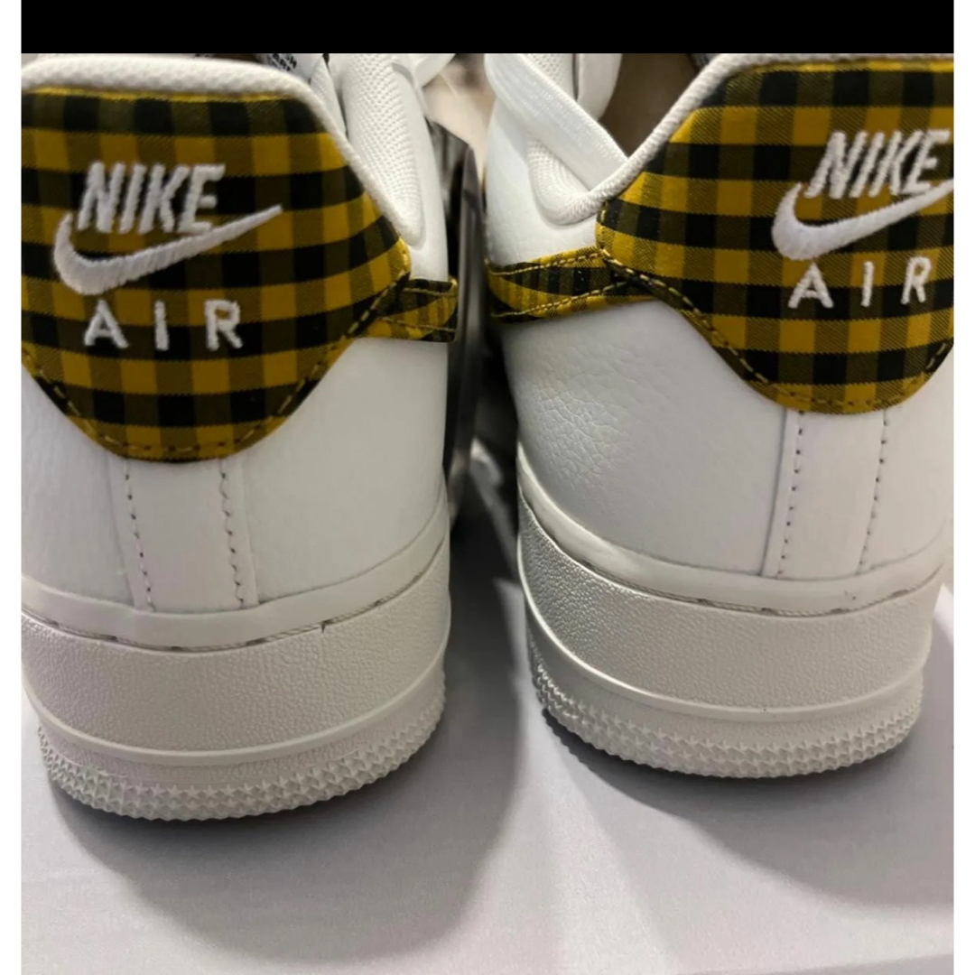 NIKE(ナイキ)のNike WMNS AIR FORCE 1'07 ESS TREND レディースの靴/シューズ(スニーカー)の商品写真