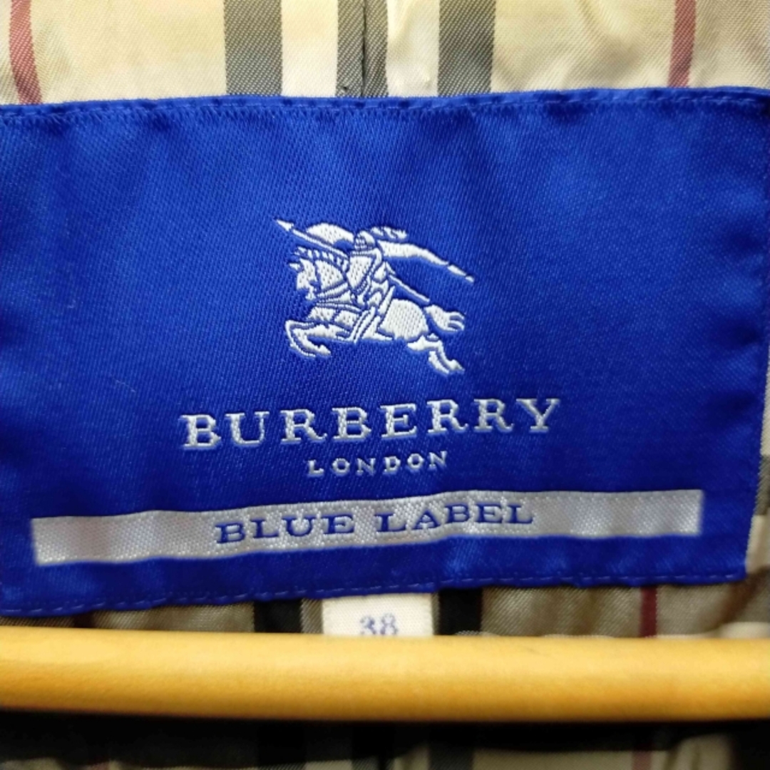 BURBERRY BLUE LABEL(バーバリーブルーレーベル)のBURBERRY BLUE LABEL(バーバリーブルーレーベル) レディース レディースのジャケット/アウター(その他)の商品写真