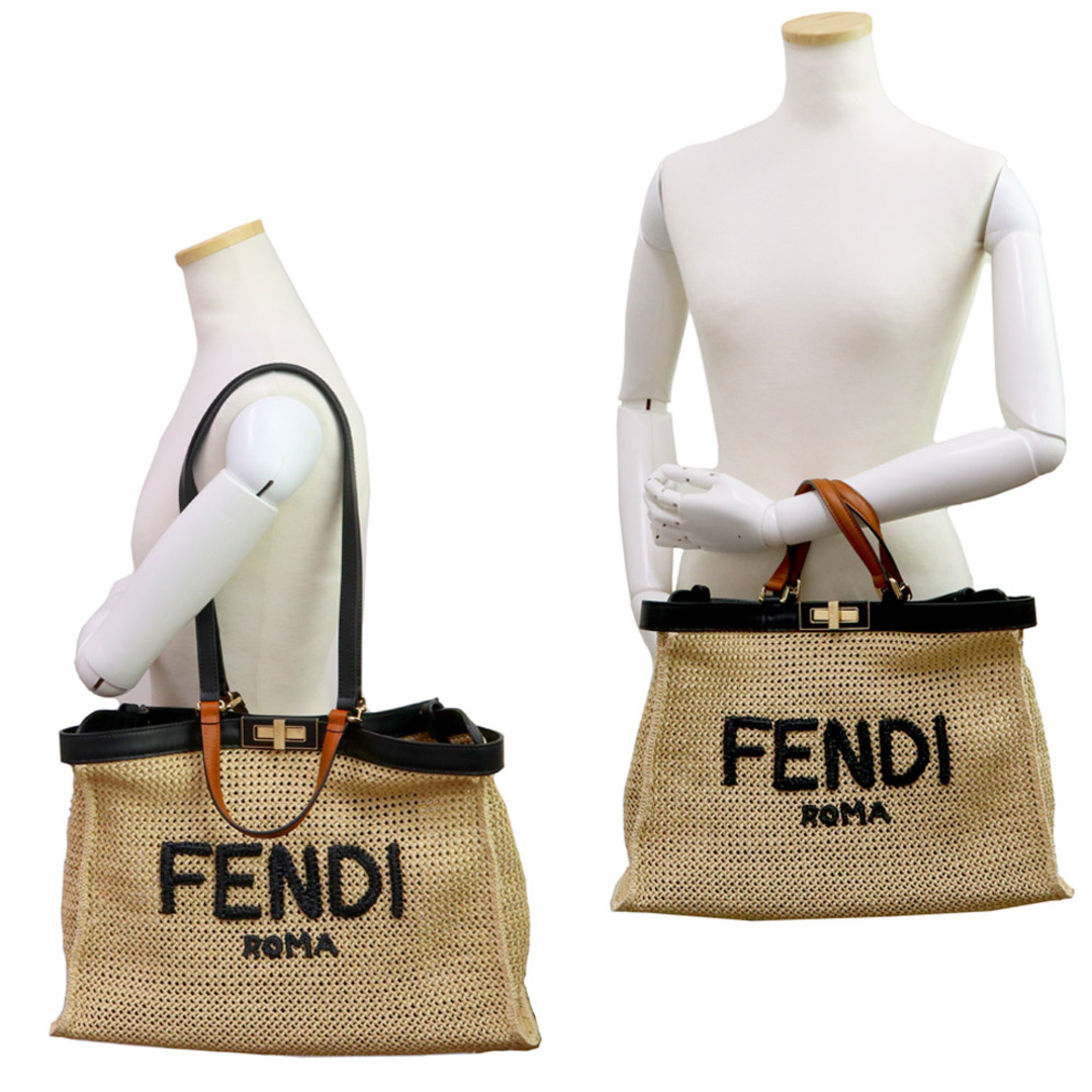 FENDI(フェンディ)のフェンディ ピーカブー エックス トート ミディアム カゴ ロゴ バッグ 2WAY ショルダー ハンドバッグ ラフィア レザー ナチュラル ベージュ ブラウン ブラック 茶 黒 ゴールド金具 8BH374 FENDI（新品・未使用品） レディースのバッグ(ハンドバッグ)の商品写真