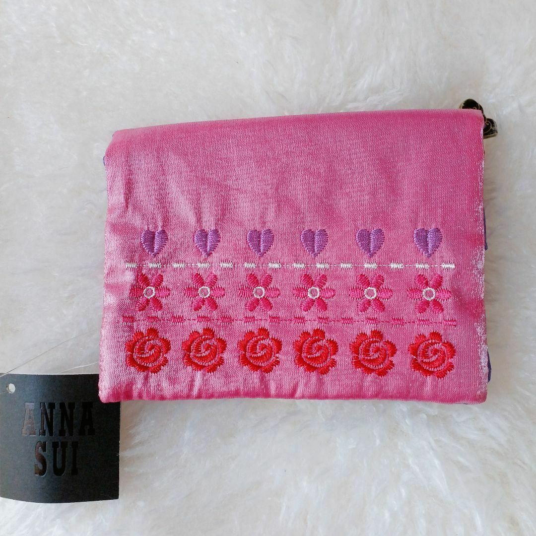 ANNA SUI(アナスイ)の【未使用品❤️】ANNASUI　ティッシュケース　ピンク　刺繍バタフライチャーム レディースのファッション小物(名刺入れ/定期入れ)の商品写真