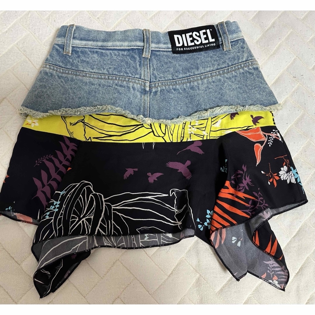 DIESEL(ディーゼル)の美品　DIESELキッズジンズミニスカート8y キッズ/ベビー/マタニティのキッズ服女の子用(90cm~)(スカート)の商品写真