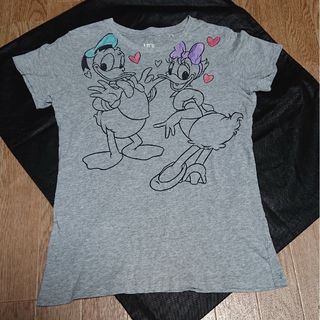 ユニクロ(UNIQLO)のUNIQLO ユニクロ レディースTシャツディズニー  ドナルドデイジー(Tシャツ(半袖/袖なし))