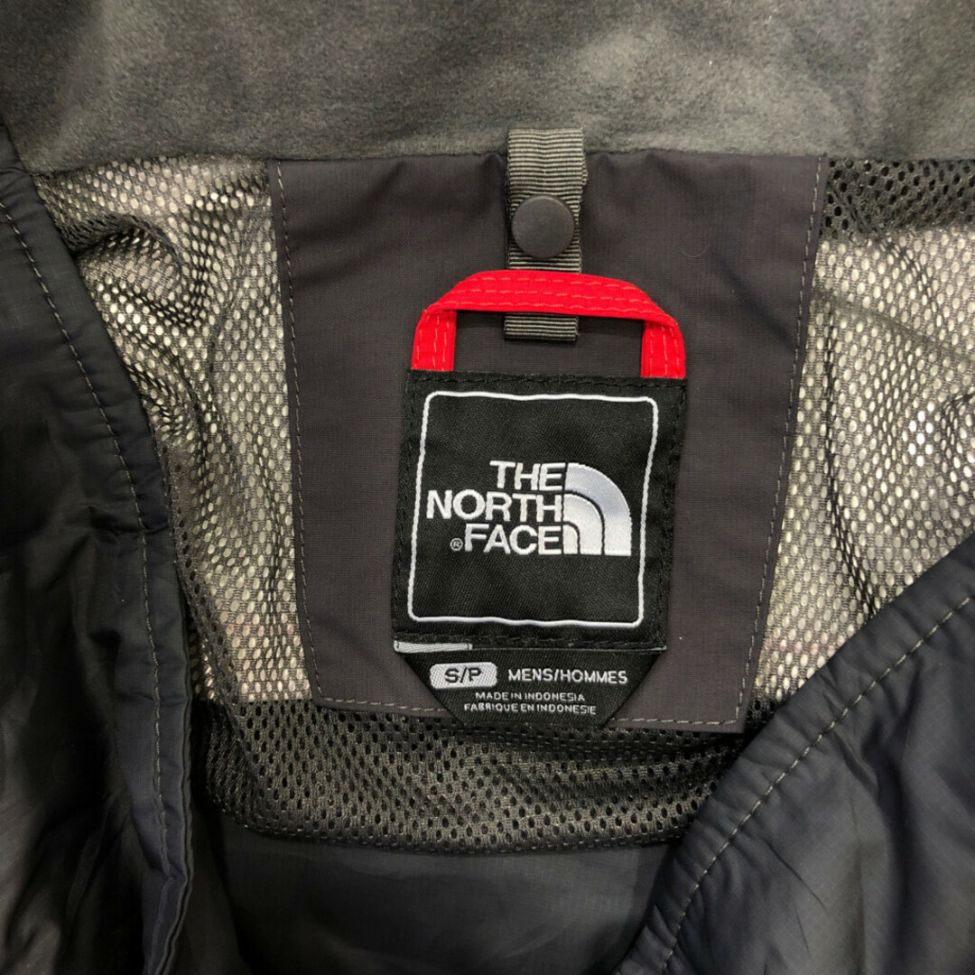 THE NORTH FACE(ザノースフェイス)のTHE NORTH FACE ノースフェイス マウンテンパーカー アウトドア レッド (メンズ S) 中古 古着 Q6810 メンズのジャケット/アウター(マウンテンパーカー)の商品写真