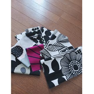 マリメッコ(marimekko)のマリメッコハギレ    色々セット(生地/糸)