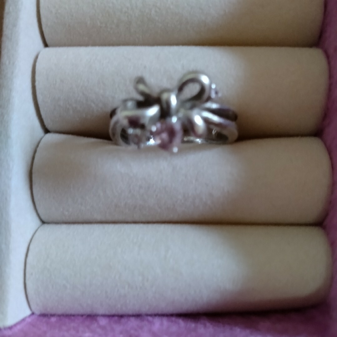 4℃(ヨンドシー)の４℃ピンクの石の指輪 レディースのアクセサリー(リング(指輪))の商品写真