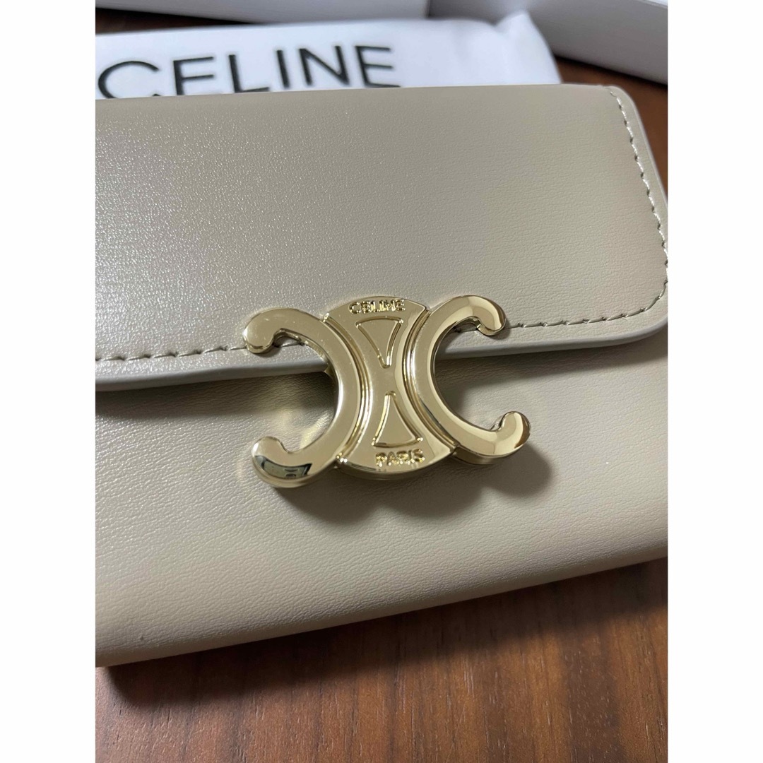 celine(セリーヌ)のセリーヌ　トリオンフ　財布　新品♪ レディースのファッション小物(財布)の商品写真