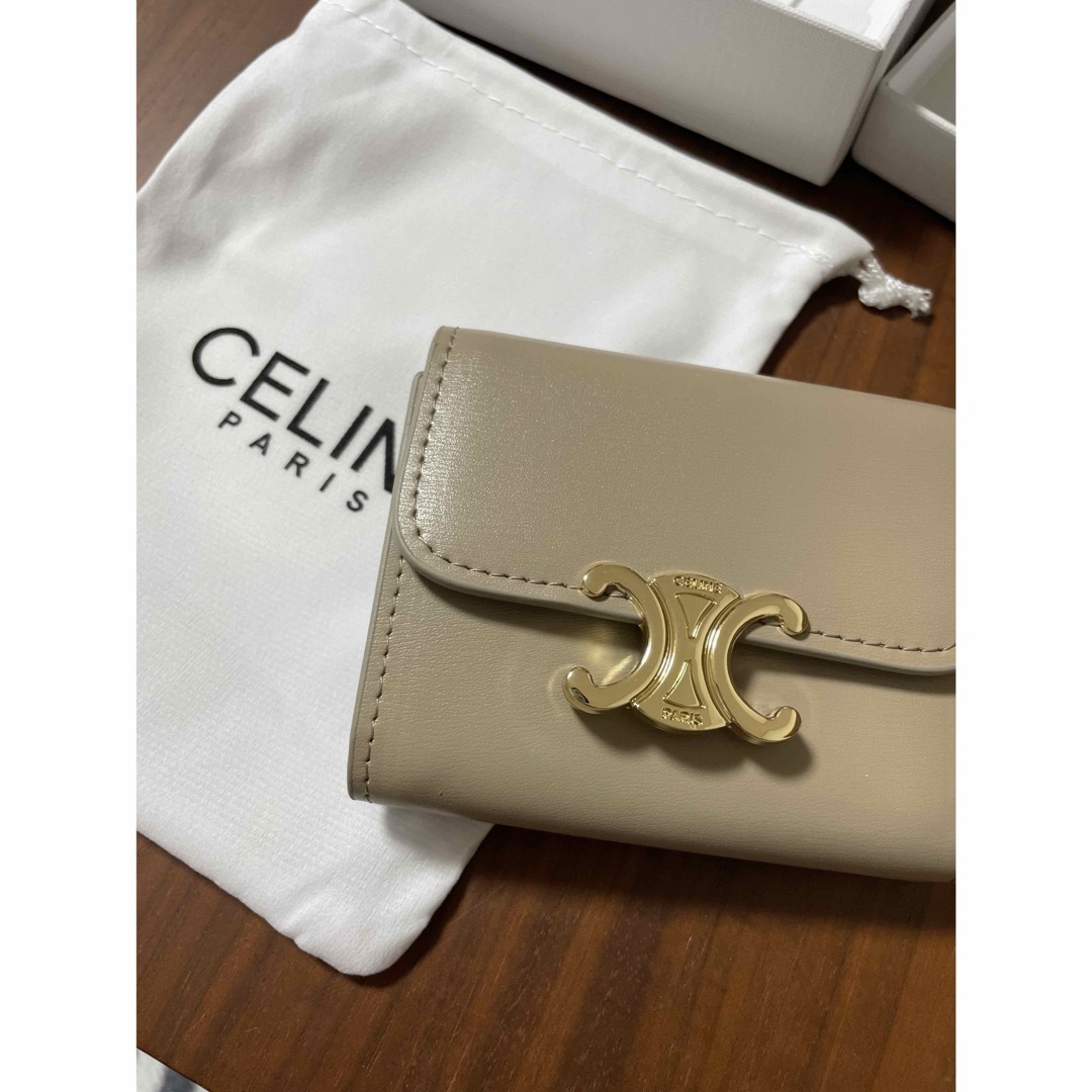 celine(セリーヌ)のセリーヌ　トリオンフ　財布　新品♪ レディースのファッション小物(財布)の商品写真