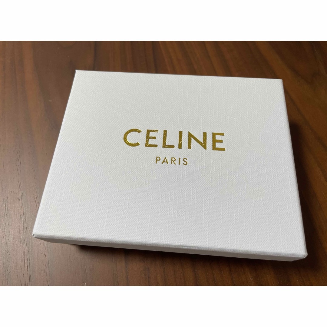 celine(セリーヌ)のセリーヌ　トリオンフ　財布　新品♪ レディースのファッション小物(財布)の商品写真