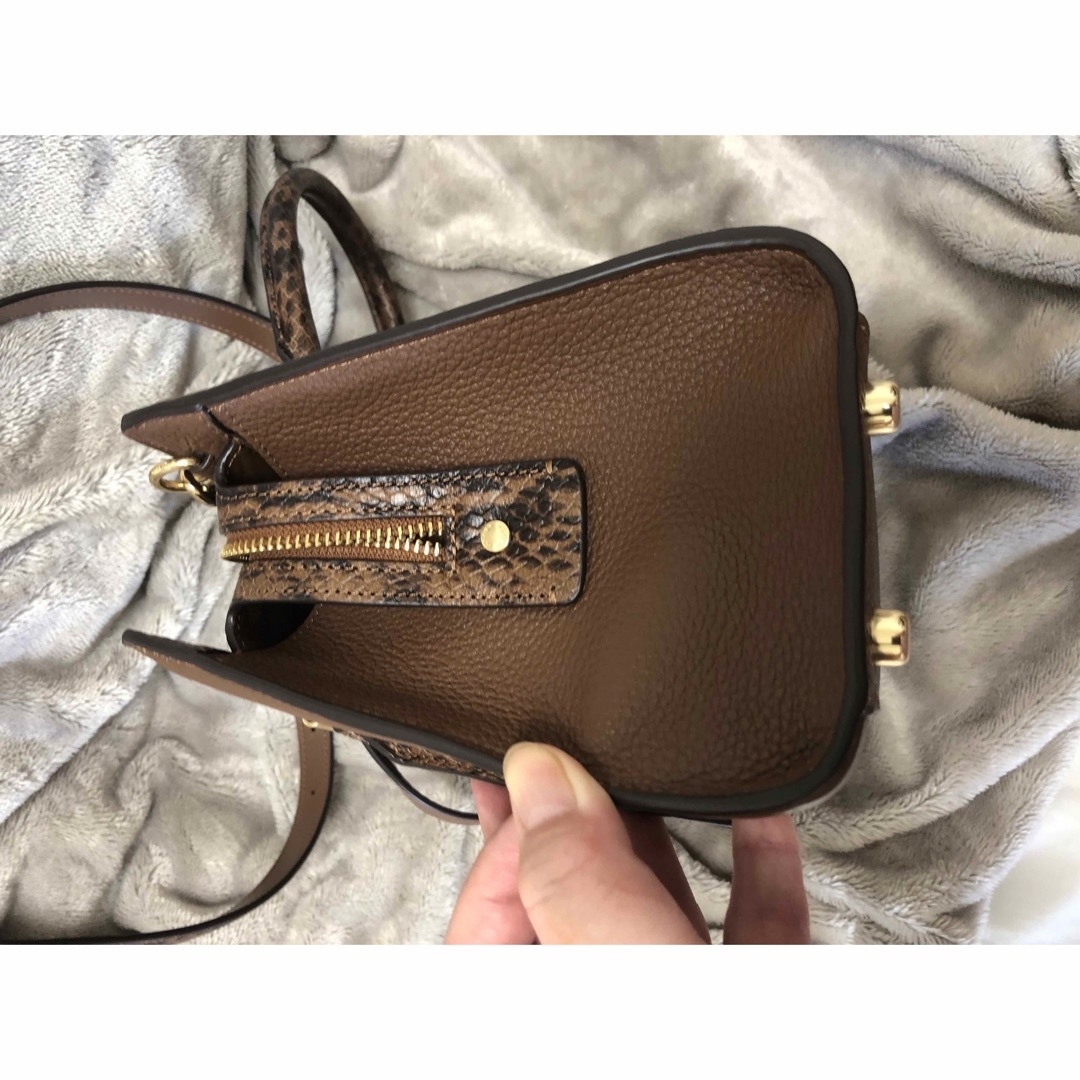 COACH(コーチ)の[超美品] コーチ　グレースキャリーオール レディースのバッグ(ハンドバッグ)の商品写真