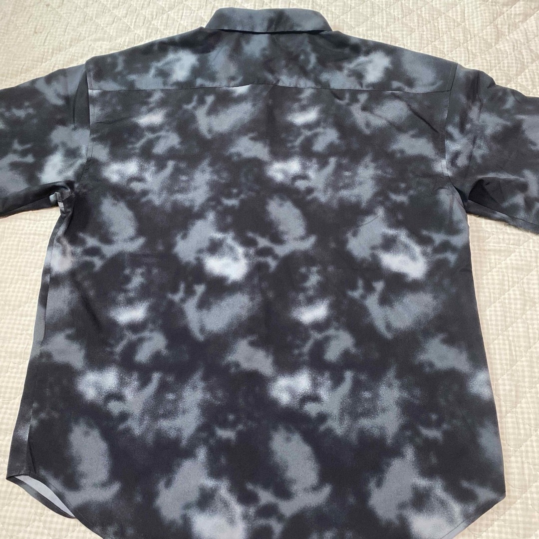 タイダイ　スモーク  ブラック　グレー メンズ　カジュアル　半袖シャツ Lサイズ メンズのトップス(シャツ)の商品写真