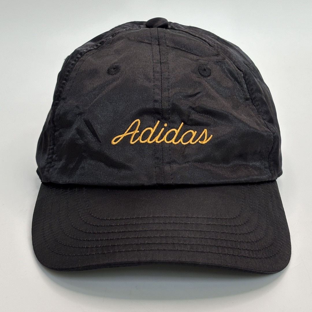 adidas(アディダス)のアディダスオリジナル ブラック　黒　キャップ　帽子 ユニセックス レディースの帽子(キャップ)の商品写真
