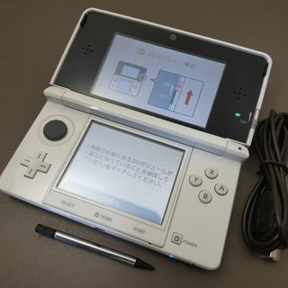 ニンテンドー3DS(ニンテンドー3DS)の安心の整備済み！◆任天堂3DS 中古本体◆ピュアホワイト◆01(携帯用ゲーム機本体)