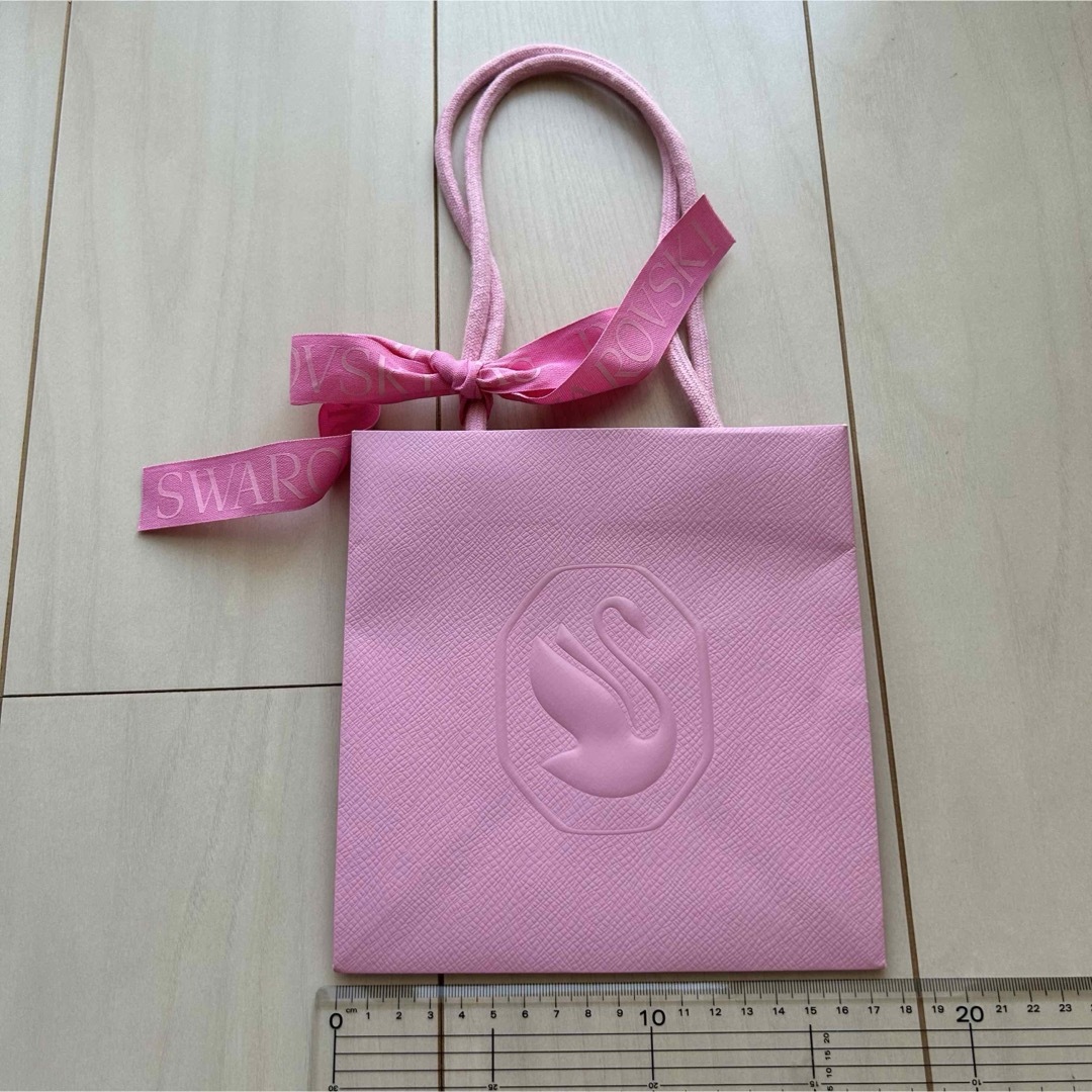 SWAROVSKI(スワロフスキー)の【 送料込み 】SWAROVSKIショッパーリボン付き レディースのバッグ(ショップ袋)の商品写真