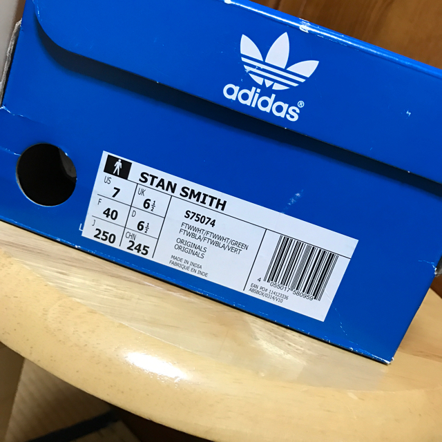 adidas(アディダス)のadidas originals ゴールドロゴ スタンスミス メンズの靴/シューズ(スニーカー)の商品写真