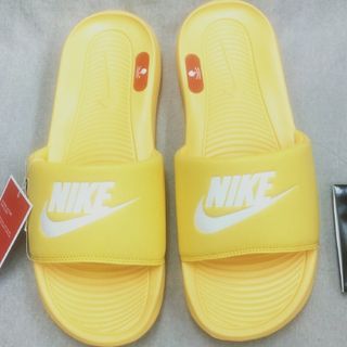 ナイキ(NIKE)の27cm: 新品　ナイキ　ウィメンズ　VICTORI ONEスライド(サンダル)