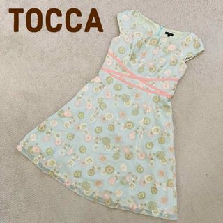 トッカ(TOCCA)のTOCCA 花　刺繍　ワンピース　レース　トッカ(ひざ丈ワンピース)