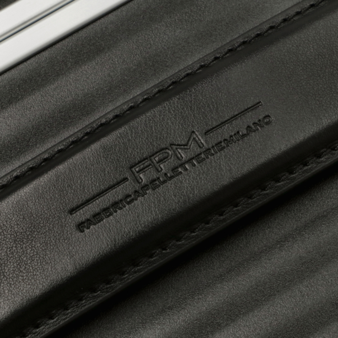 エフピーエム/FPM キャリーバッグ メンズ 114.7L SPINNER 84 スーツケース CAVIAR BLACK A15084-0001-915_0604 メンズのバッグ(その他)の商品写真