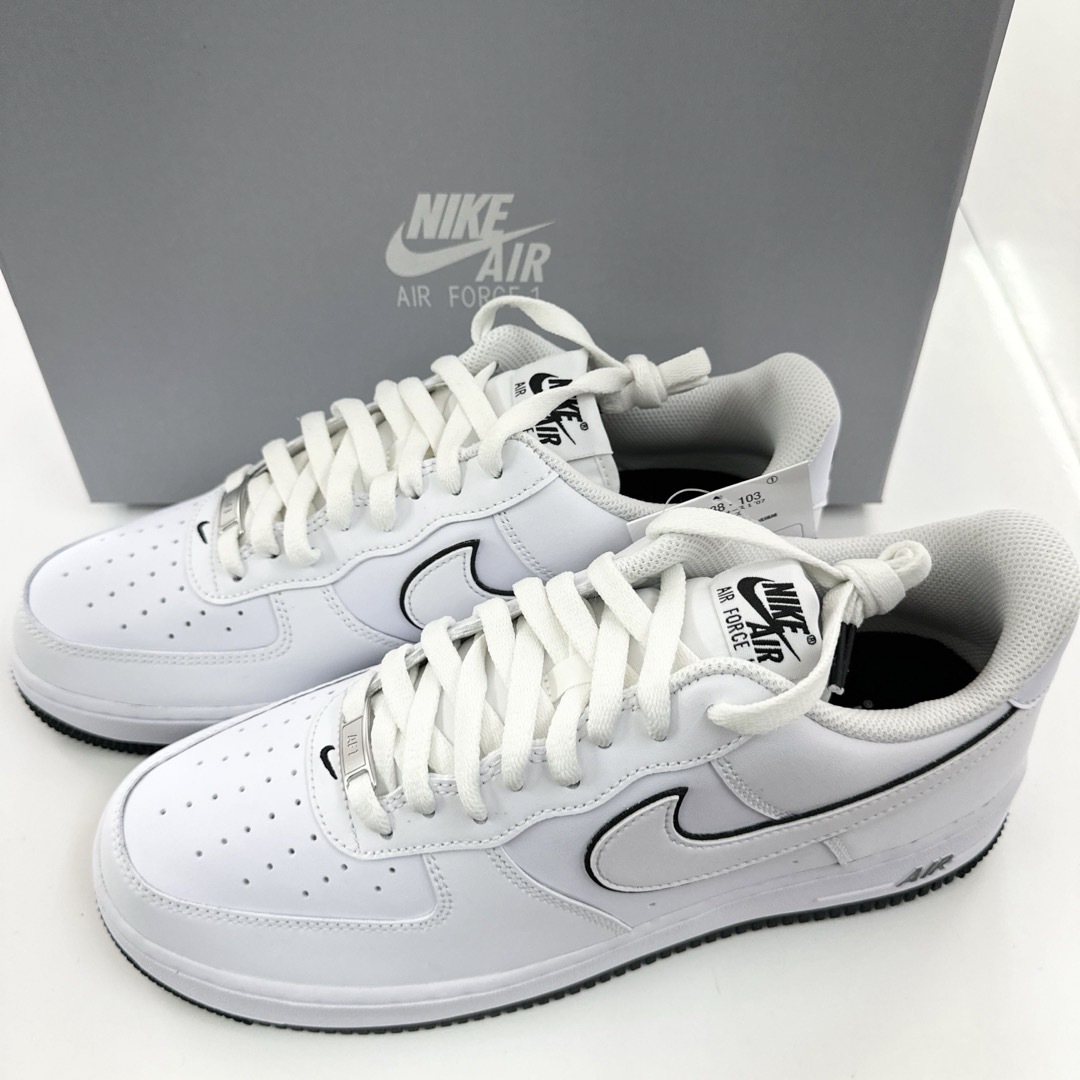 NIKE(ナイキ)のナイキ　エアフォース1 07 AIR FORCE1 白黒　パンダ　新品　29cm メンズの靴/シューズ(スニーカー)の商品写真