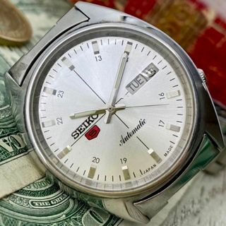 セイコー(SEIKO)の【レトロなデザイン】セイコー5 メンズ腕時計 シルバー 自動巻き ヴィンテージ(腕時計(アナログ))