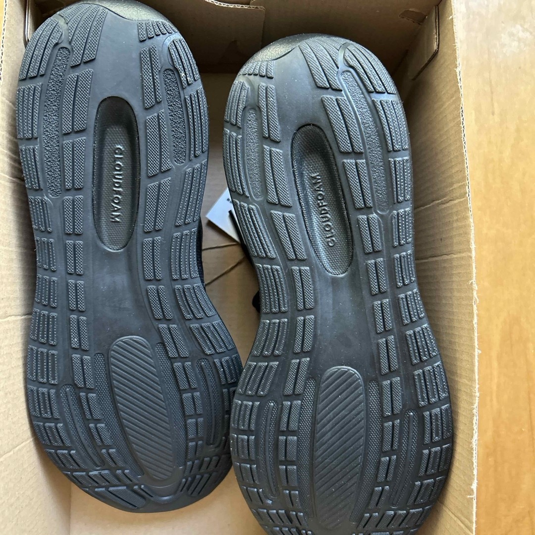 adidas(アディダス)のak9999様お取り置き キッズ/ベビー/マタニティのキッズ靴/シューズ(15cm~)(スニーカー)の商品写真