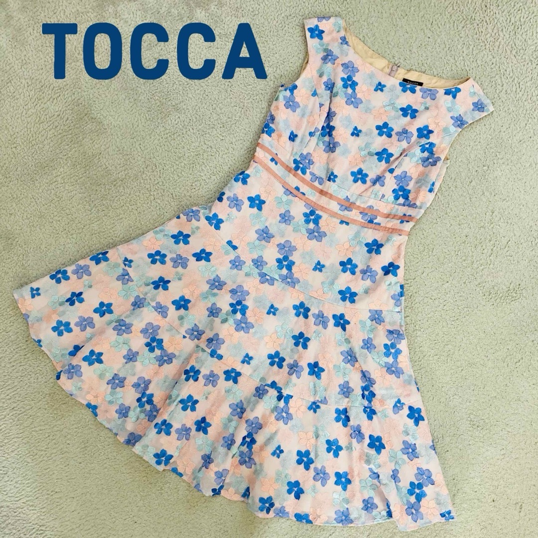 TOCCA(トッカ)のTOCCA 花　刺繍　ワンピース　ピンク　青　トッカ レディースのワンピース(ひざ丈ワンピース)の商品写真