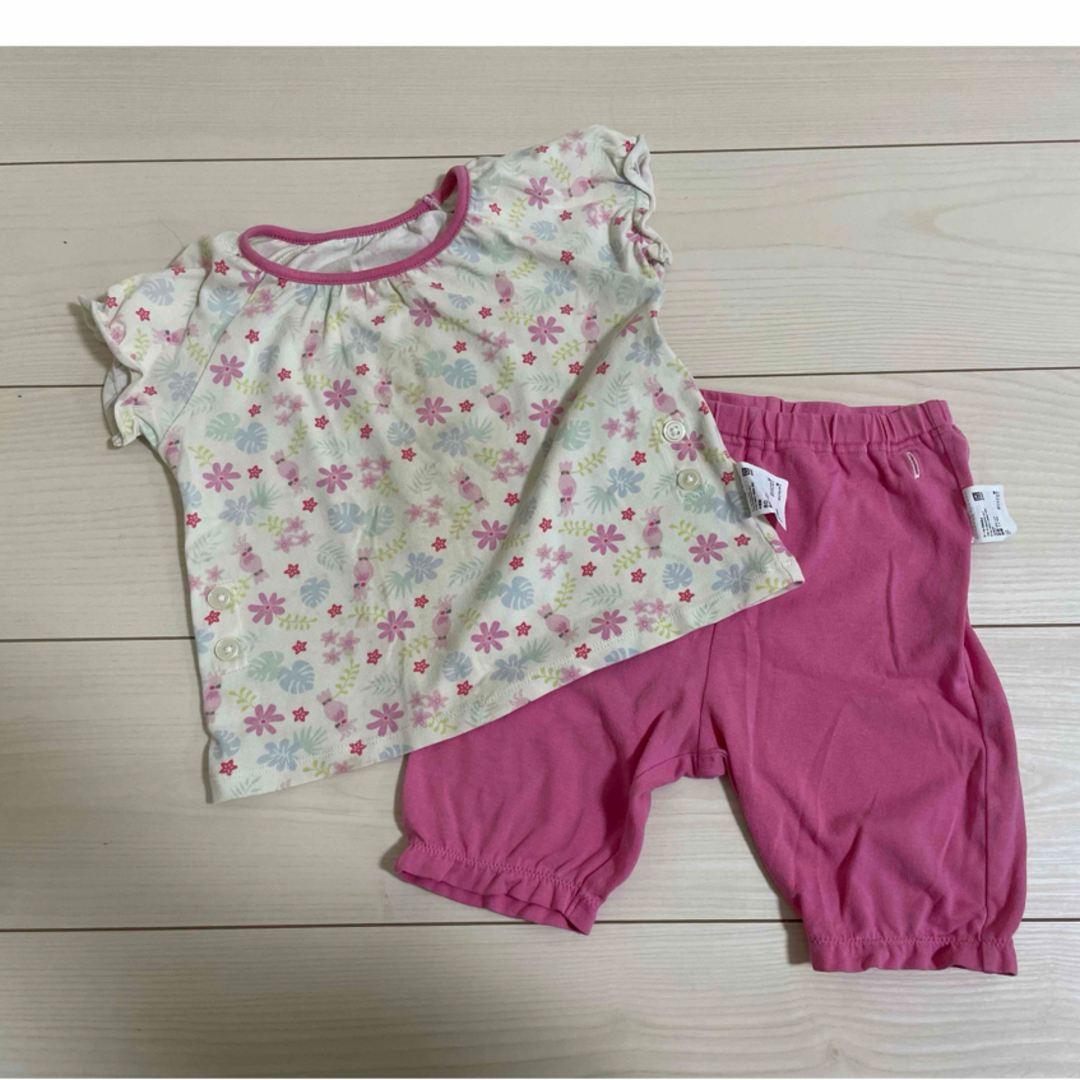 UNIQLO(ユニクロ)のパジャマ　80サイズ　UNIQLO キッズ/ベビー/マタニティのベビー服(~85cm)(パジャマ)の商品写真