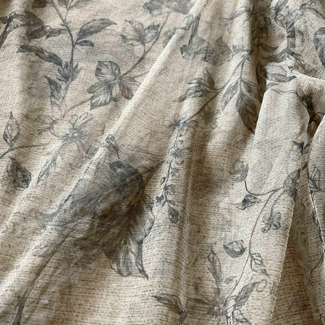 AMERI アメリ　シアーブラウス　ボタニカル柄　シフォン　長袖　透け感 レディースのトップス(カットソー(長袖/七分))の商品写真