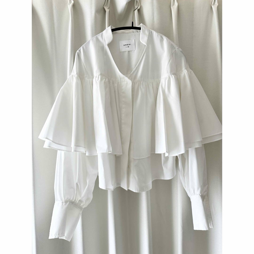 Ameri VINTAGE(アメリヴィンテージ)の美品　Ameri VINTAGE PETAL RUFFLE SHIRT アメリ レディースのトップス(シャツ/ブラウス(長袖/七分))の商品写真