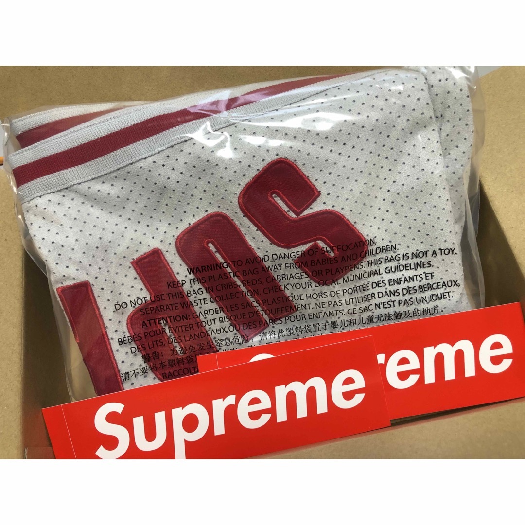 Supreme(シュプリーム)の【新品】Supreme Ultrasuede Mesh Short gray L メンズのパンツ(ショートパンツ)の商品写真