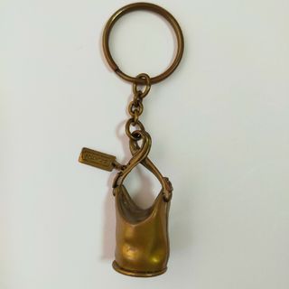 コーチ(COACH)のオールドコーチ　バケツバッグキーホルダー　新品未使用品(キーホルダー)