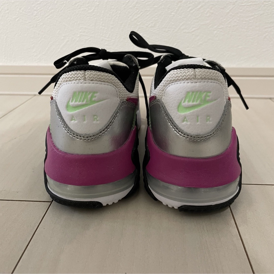 NIKE(ナイキ)の未使用品 NIKE AIRMax ナイキ エアマックス 23.5cm レディースの靴/シューズ(スニーカー)の商品写真