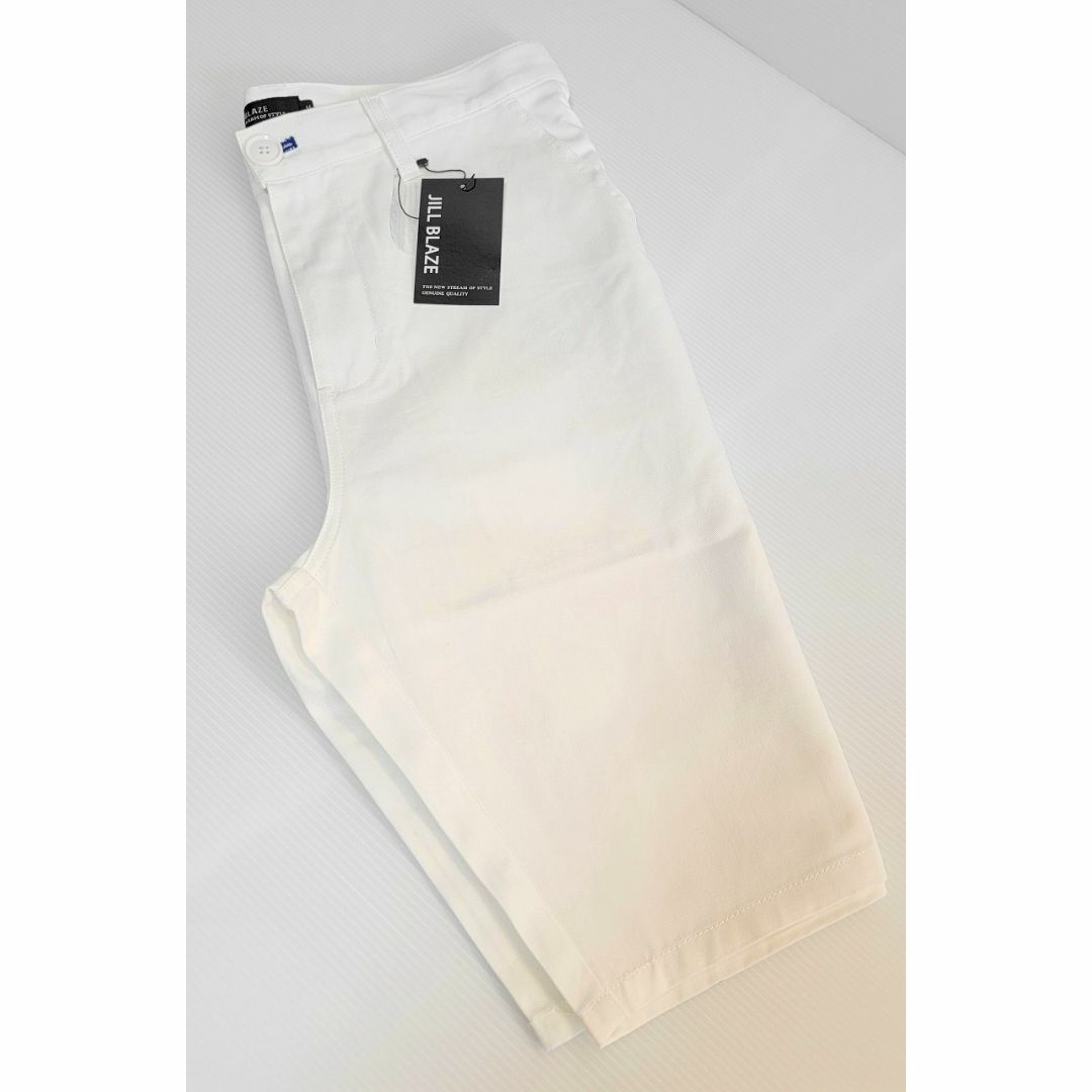 JILL BLAZE(ジルブレイズ)のJILL BLAZE ハーフパンツ　W76　ホワイト　ゴルフパンツ　新品／未着用 メンズのパンツ(ショートパンツ)の商品写真