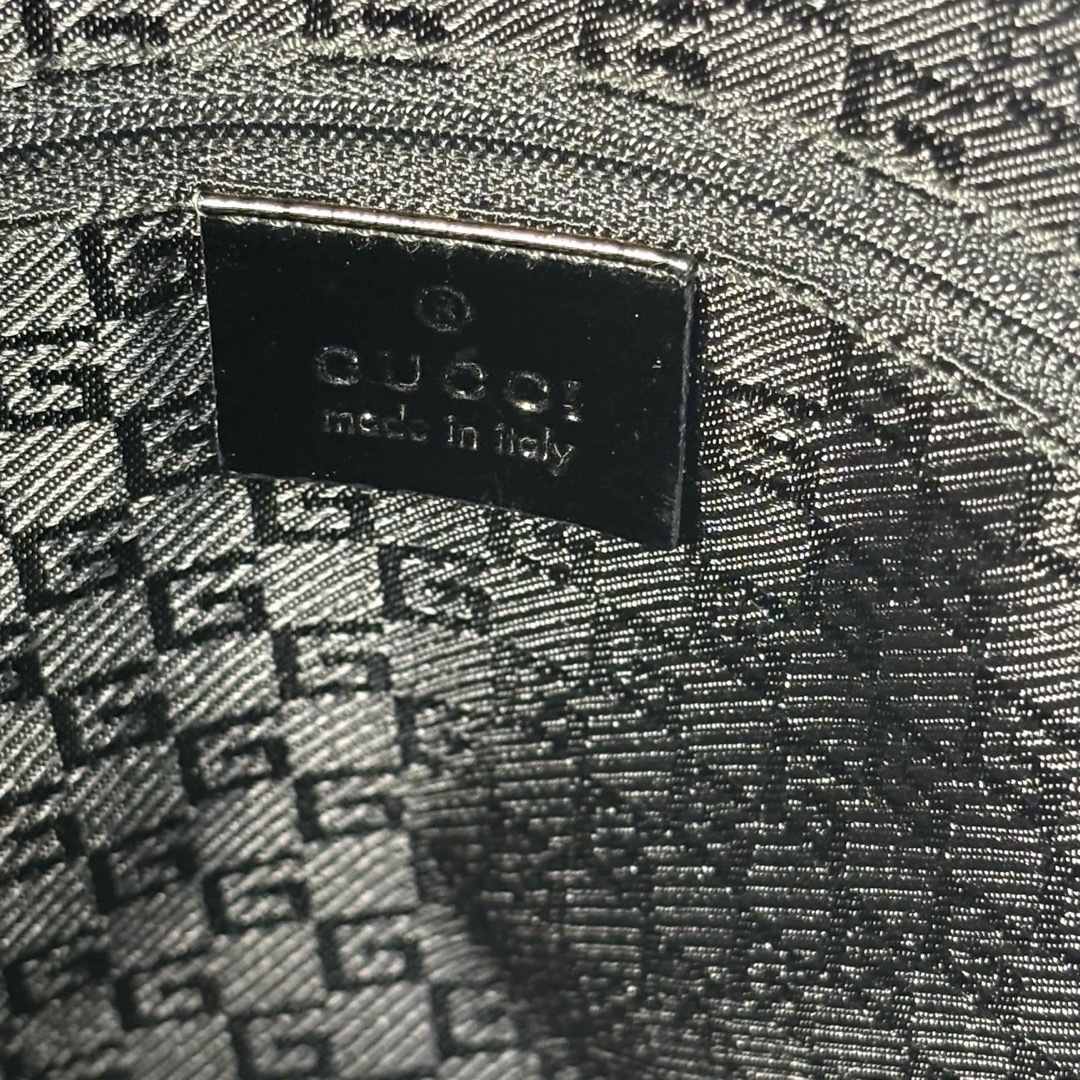 Gucci(グッチ)の美品●GUCCI バイカラー● エナメル パテント レザー 本革　ハンド バッグ レディースのバッグ(ハンドバッグ)の商品写真