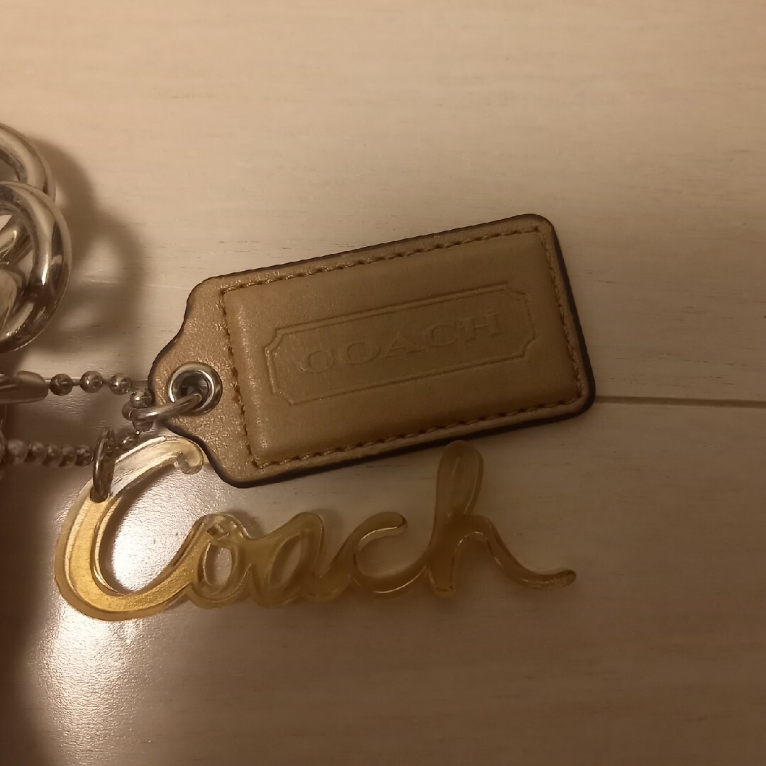 COACH(コーチ)のCOACH　ショルダーバッグ　美品 レディースのバッグ(ショルダーバッグ)の商品写真