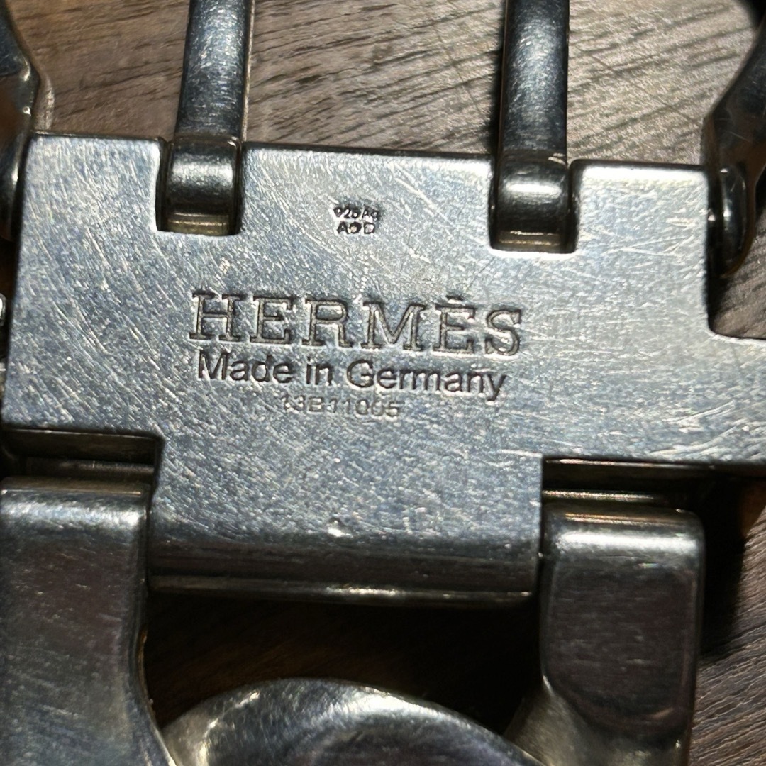 Hermes(エルメス)のHERMÈS ブックルセリエ シルバー ブレスレット TGMサイズ メンズのアクセサリー(ブレスレット)の商品写真