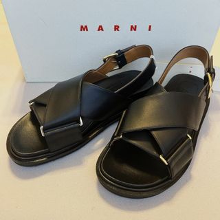 マルニ(Marni)のMARNI フスベット スムースカーフスキンレザー サンダル(サンダル)