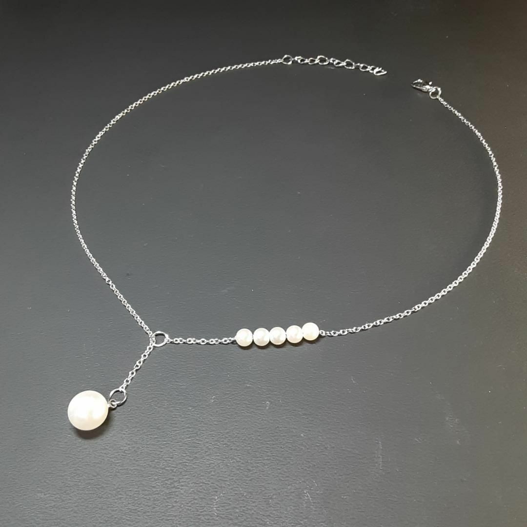 匿名配送 ネックレス シルバーカラー パール 小粒 真珠 模造  #C273-2 レディースのアクセサリー(ネックレス)の商品写真