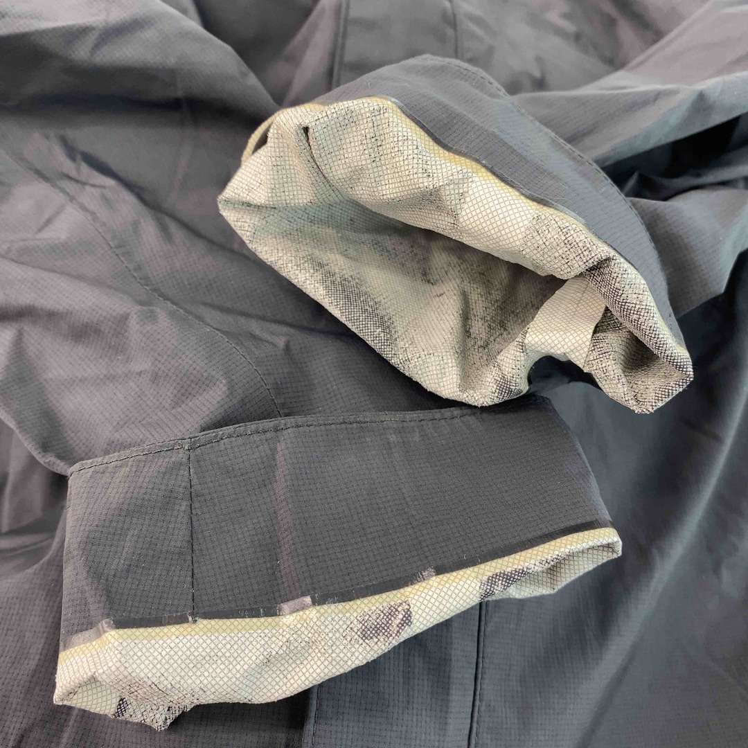 LLBean エルエルビーン ブラック系 薄手 アウター フード付き メンズ ナイロンジャケット メンズのジャケット/アウター(ナイロンジャケット)の商品写真