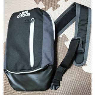 アディダス(adidas)の☆ASB-020 アディダス OP ショルダーバッグ 黒 サイズ FREE(ショルダーバッグ)