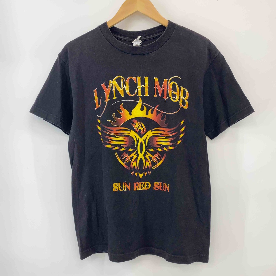 ALSTYLE APPAREL&ACTIVEWEAR アルスタイルアパレルアンドアクティブウェアー LYNCH MOB SUN RED SUN メンズ Tシャツ（半袖）黒 バンドT メンズのトップス(Tシャツ/カットソー(半袖/袖なし))の商品写真