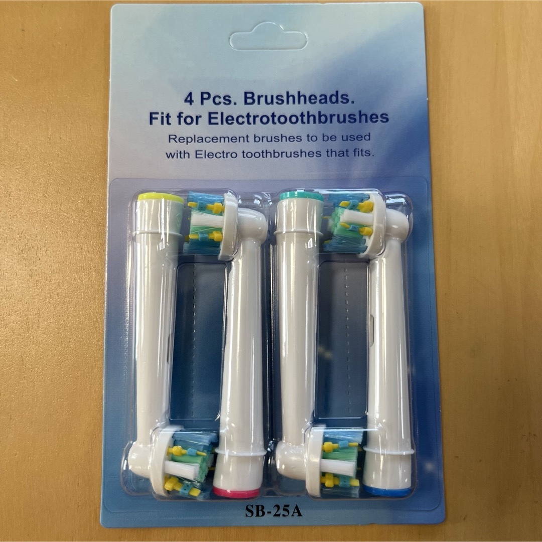 BRAUN(ブラウン)のBRAUN Oral-B 互換品　フロスアクション　歯ブラシ ４本セット×4 キッズ/ベビー/マタニティの洗浄/衛生用品(歯ブラシ/歯みがき用品)の商品写真