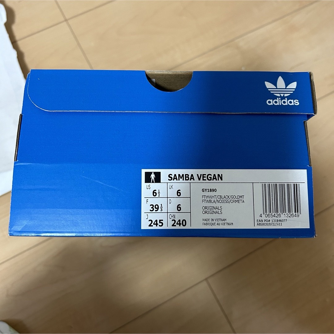 adidas(アディダス)の【新品】adidas サンバヴィーガン×ディズニー(ミニー) レディースの靴/シューズ(スニーカー)の商品写真