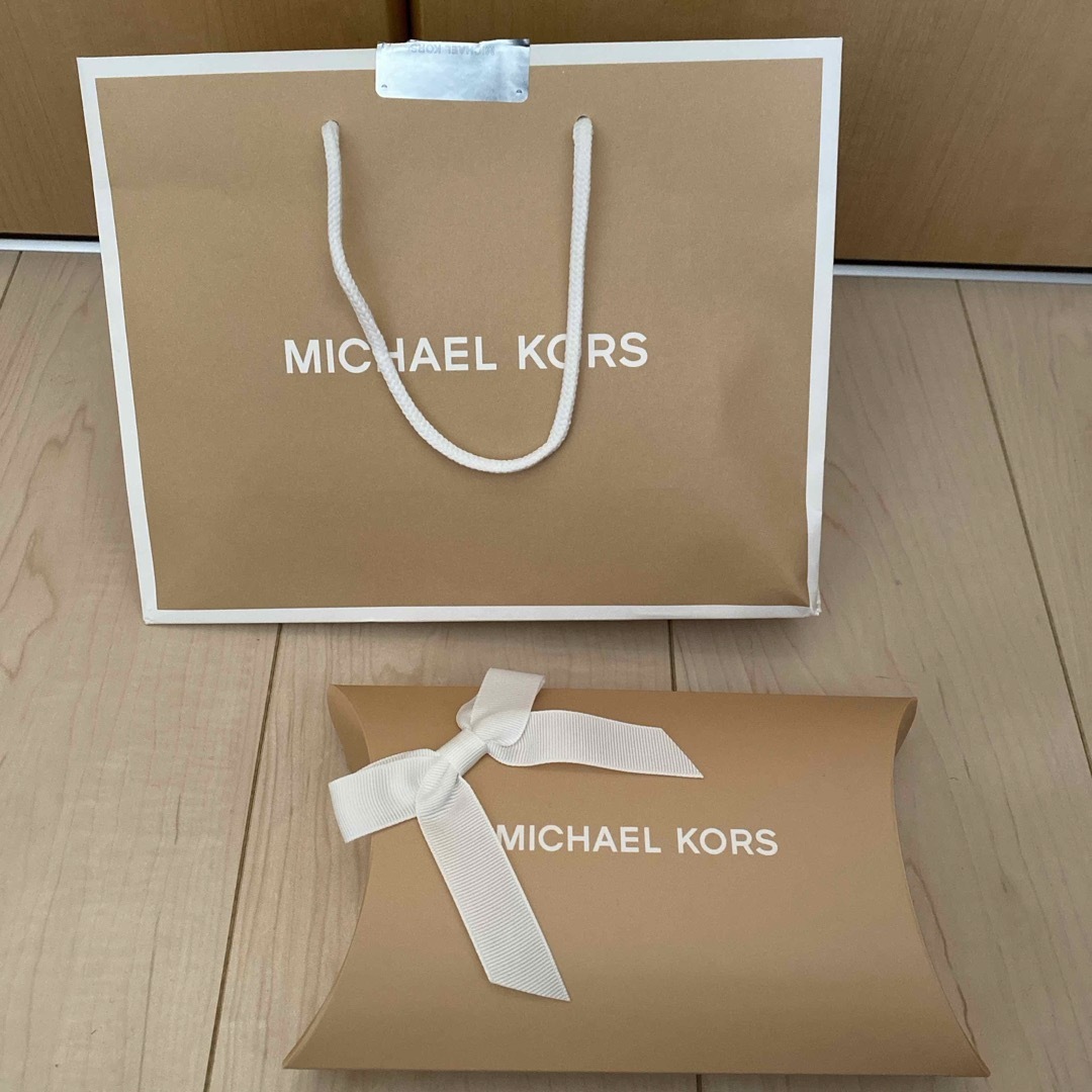 Michael Kors(マイケルコース)のマイケルコース.MICHAEL CORS.キーケース.新品.ブラック.6連 レディースのファッション小物(キーケース)の商品写真